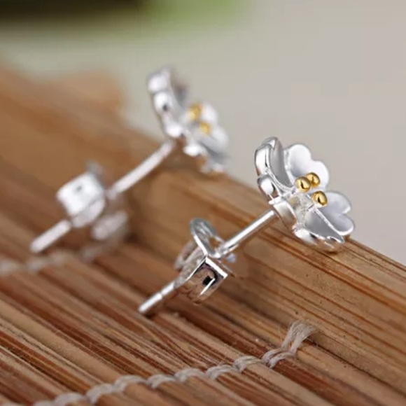 🌼Last 1🌼Flower 925 Sterling Silver Stud Earrings - Picture 4 of 7